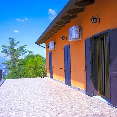 La Casa Sulla Collina Bed & Breakfast Altavilla Silentina