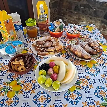 La Casa Sulla Collina 3* Altavilla Silentina